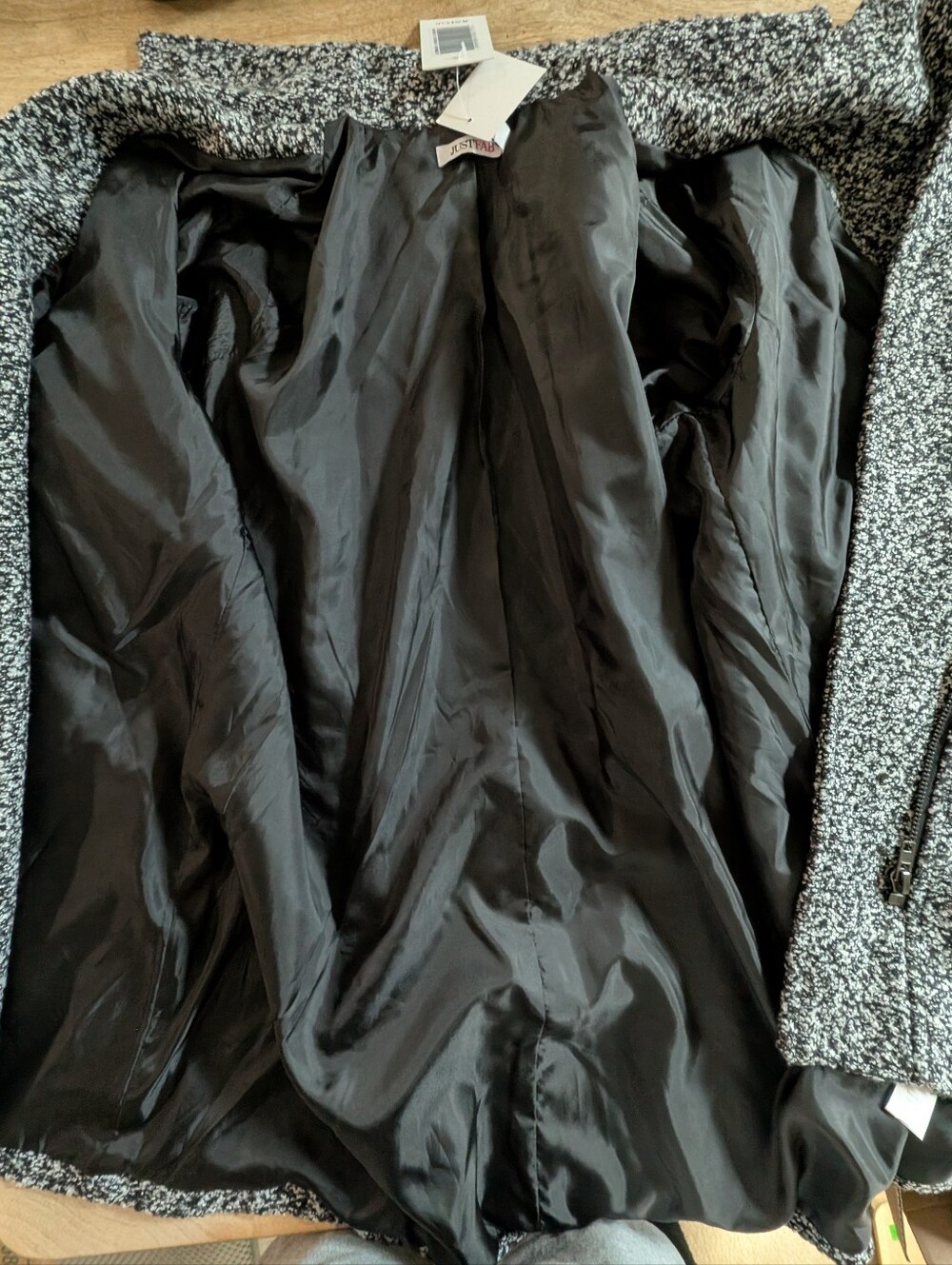 Coat - Picture 10 of 13